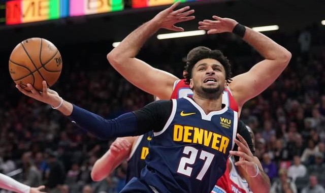  萨博尼斯制霸篮板国王加时险胜掘金