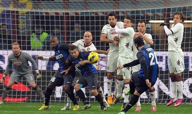  都灵防线固若金汤，零封劲旅那不勒斯收获三分