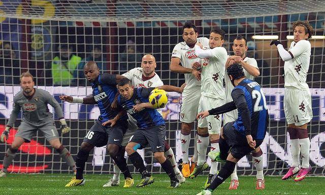  都灵防线固若金汤，零封劲旅那不勒斯收获三分